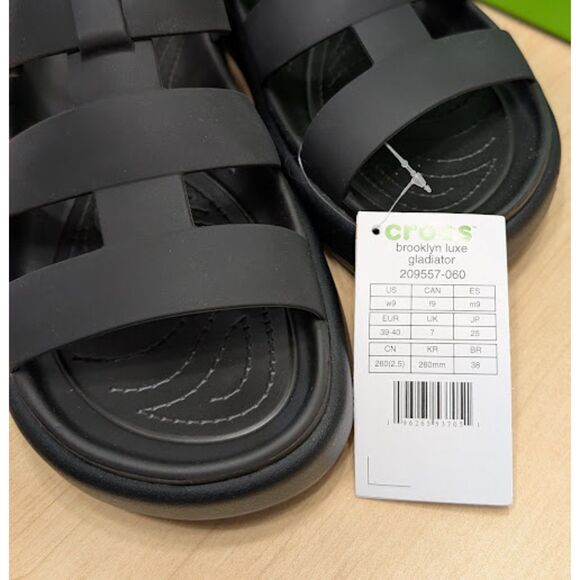 CROCS Black Brooklyn Luxe Gladiator Sandals Women's Size 9 NIB - Picture 11 of 14